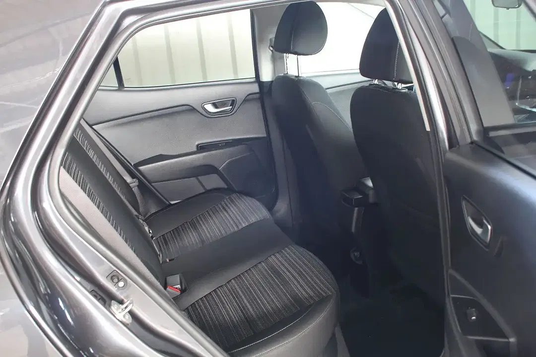 Kia Stonic Vision - Thumbnail 15