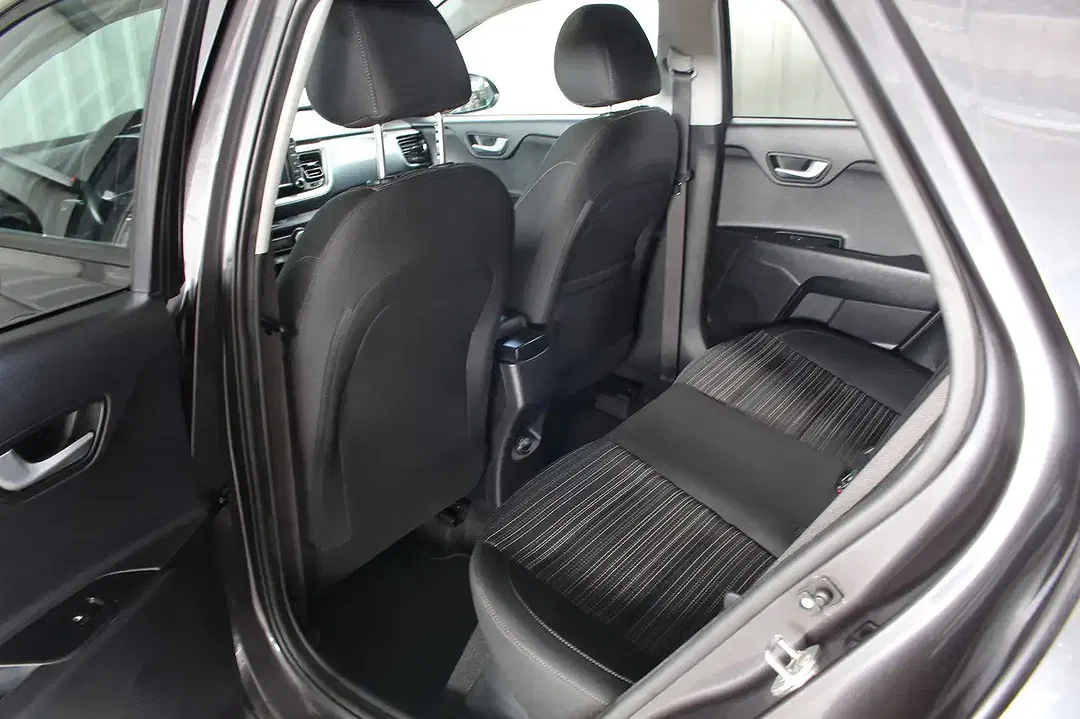 Kia Stonic Vision - Thumbnail 5