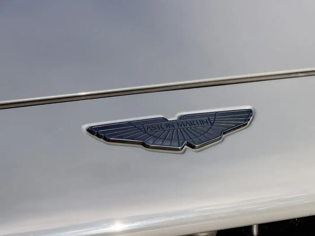 Aston Martin DBX 707 - Thumbnail 12