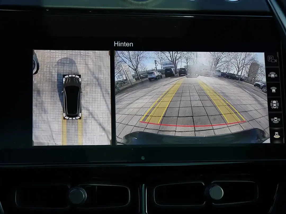 Aston Martin DBX 707 - Thumbnail 17