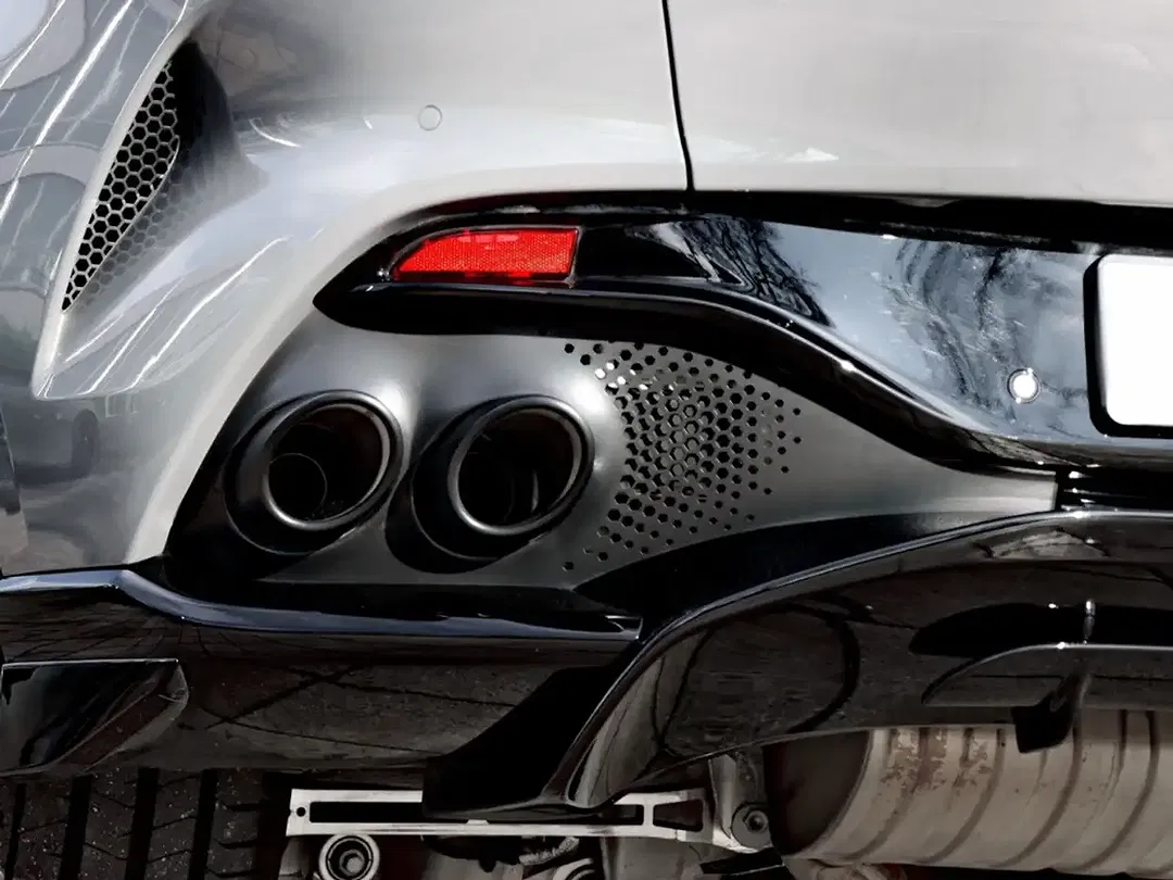 Aston Martin DBX 707 - Thumbnail 23