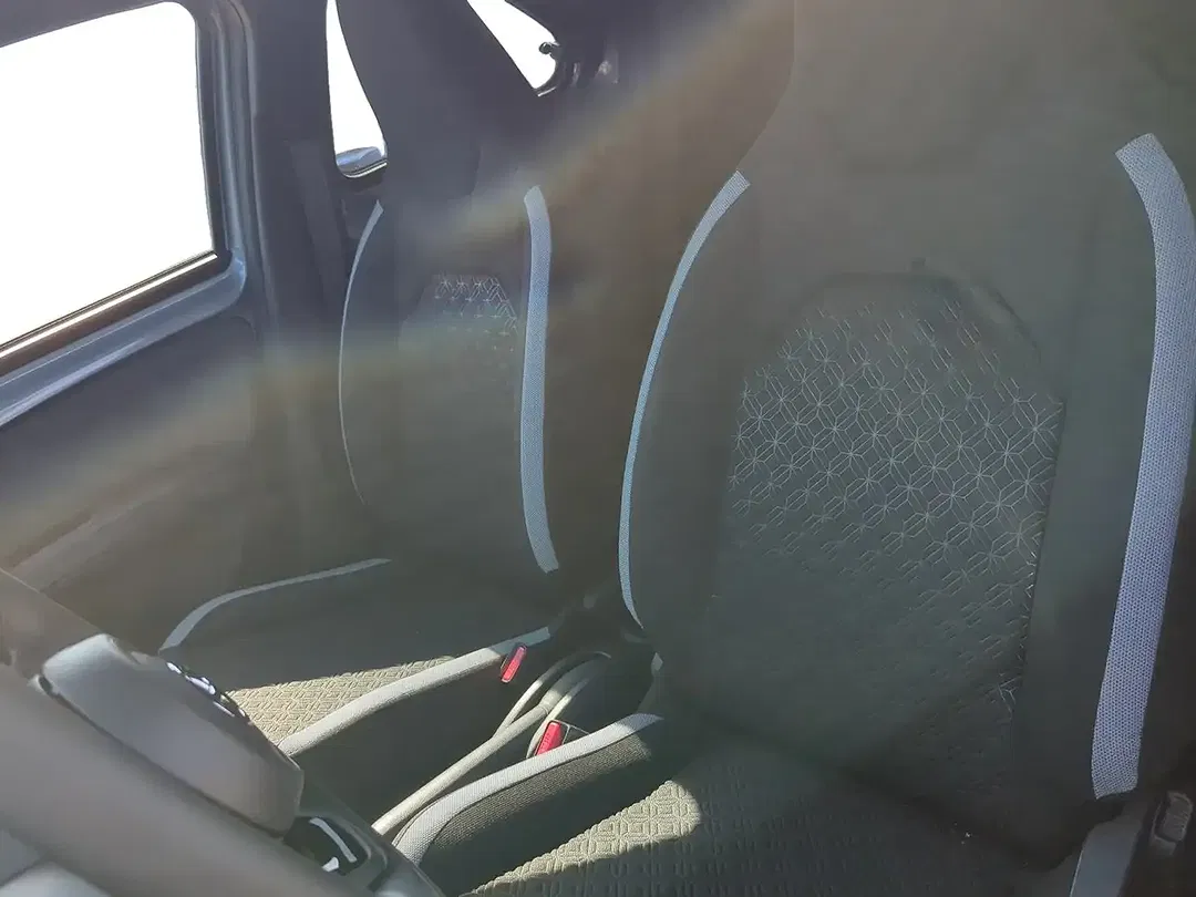 Toyota Aygo X CVT - Thumbnail 8