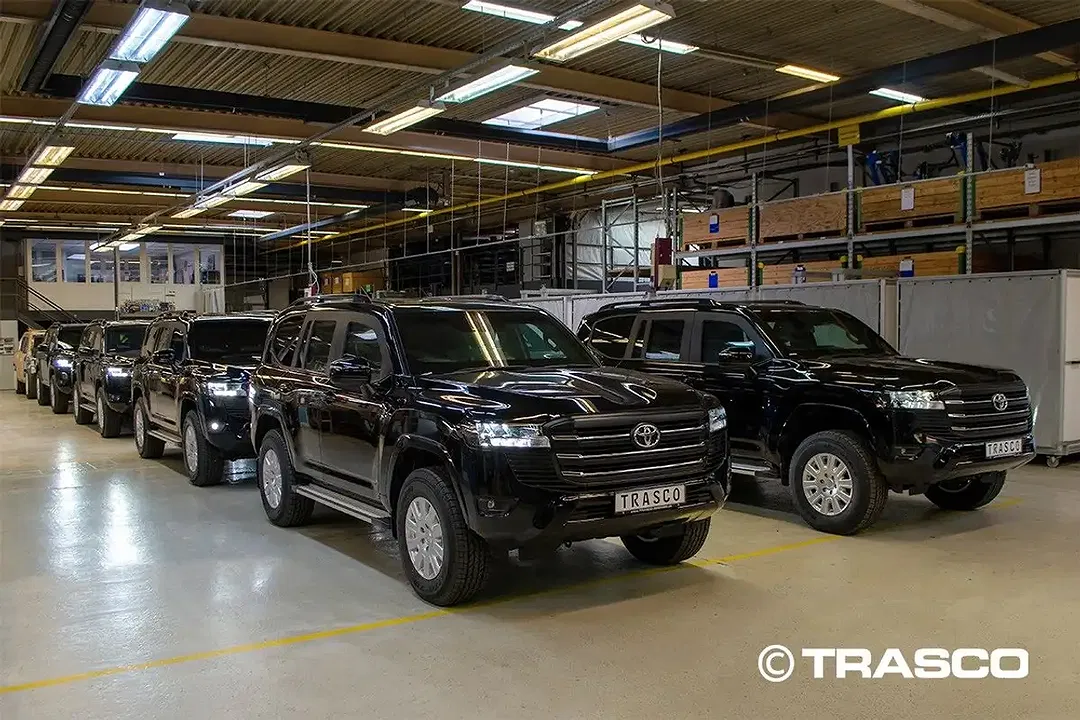 Toyota Land Cruiser - Thumbnail 12