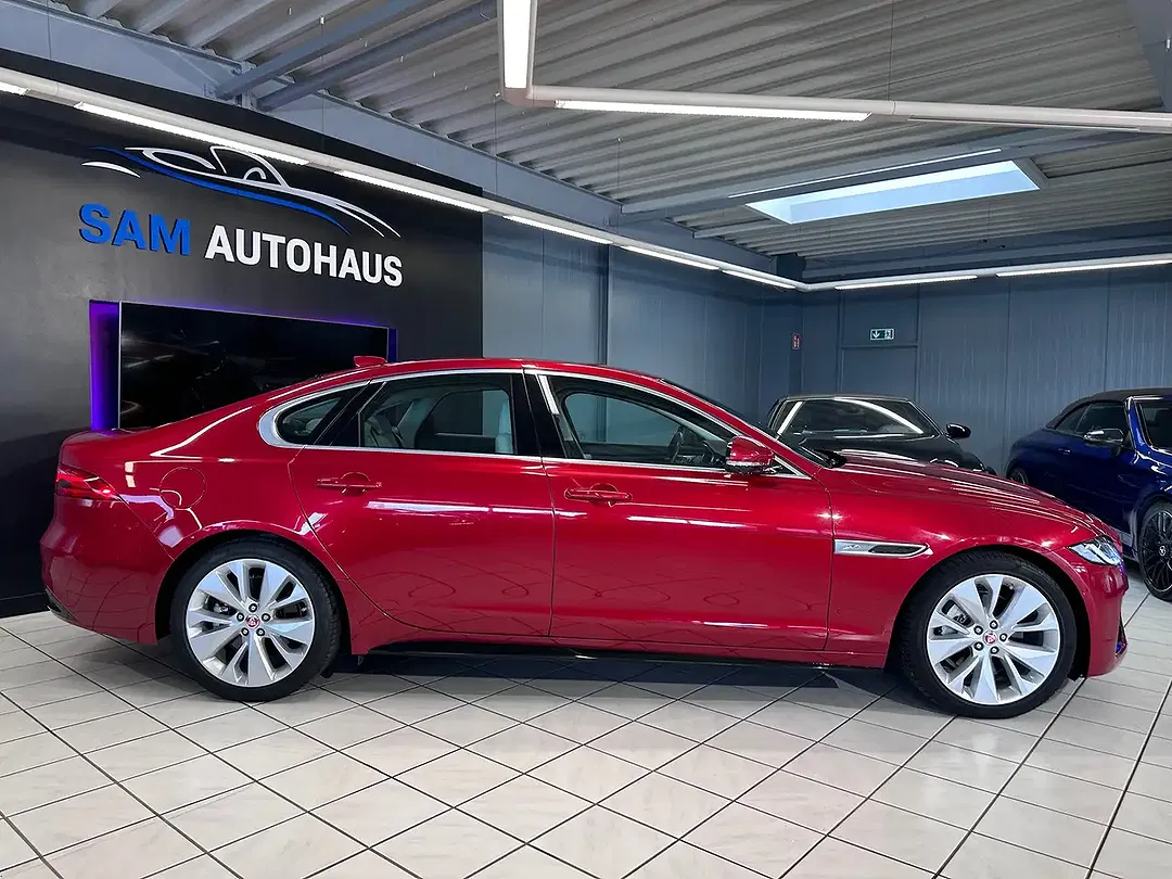 Jaguar XF D200 4x4 R-Dynamic SE - Thumbnail 6