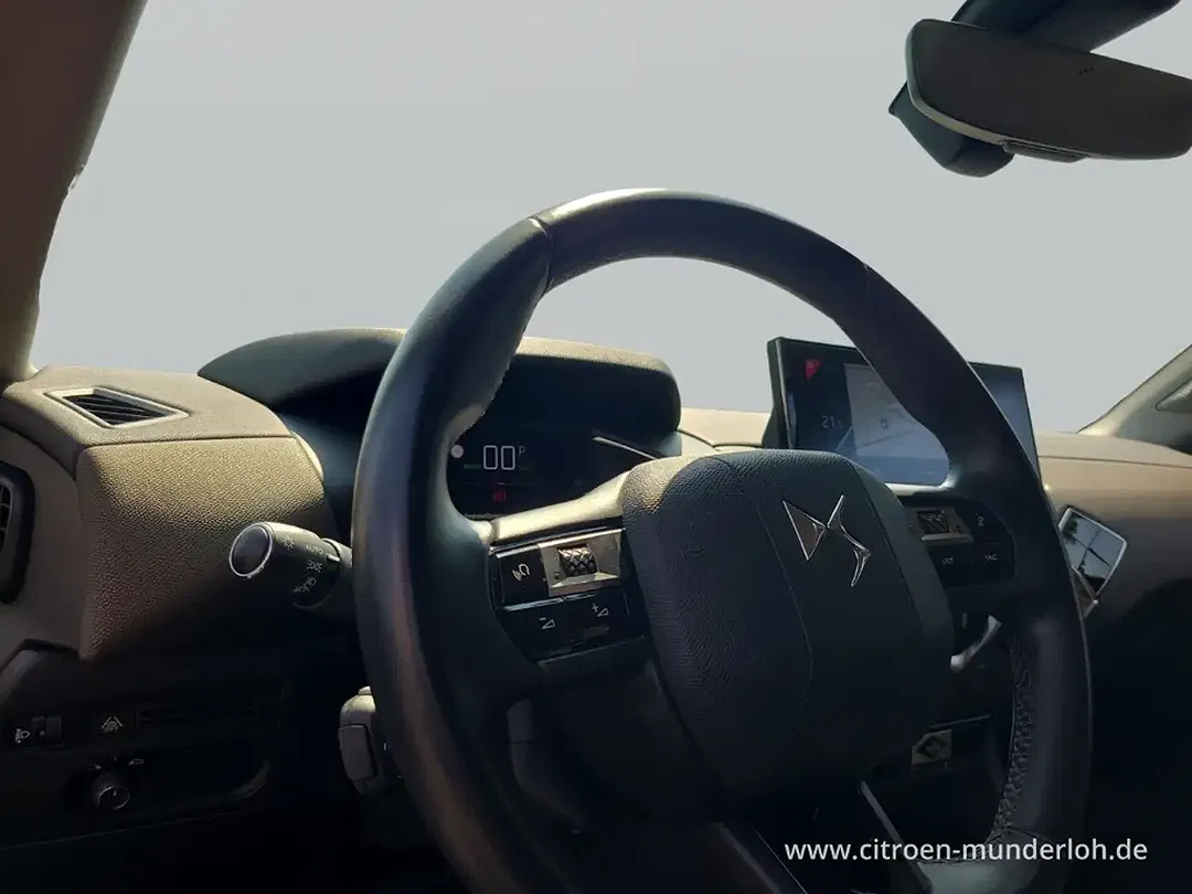 DS Automobiles DS 3 - Thumbnail 15