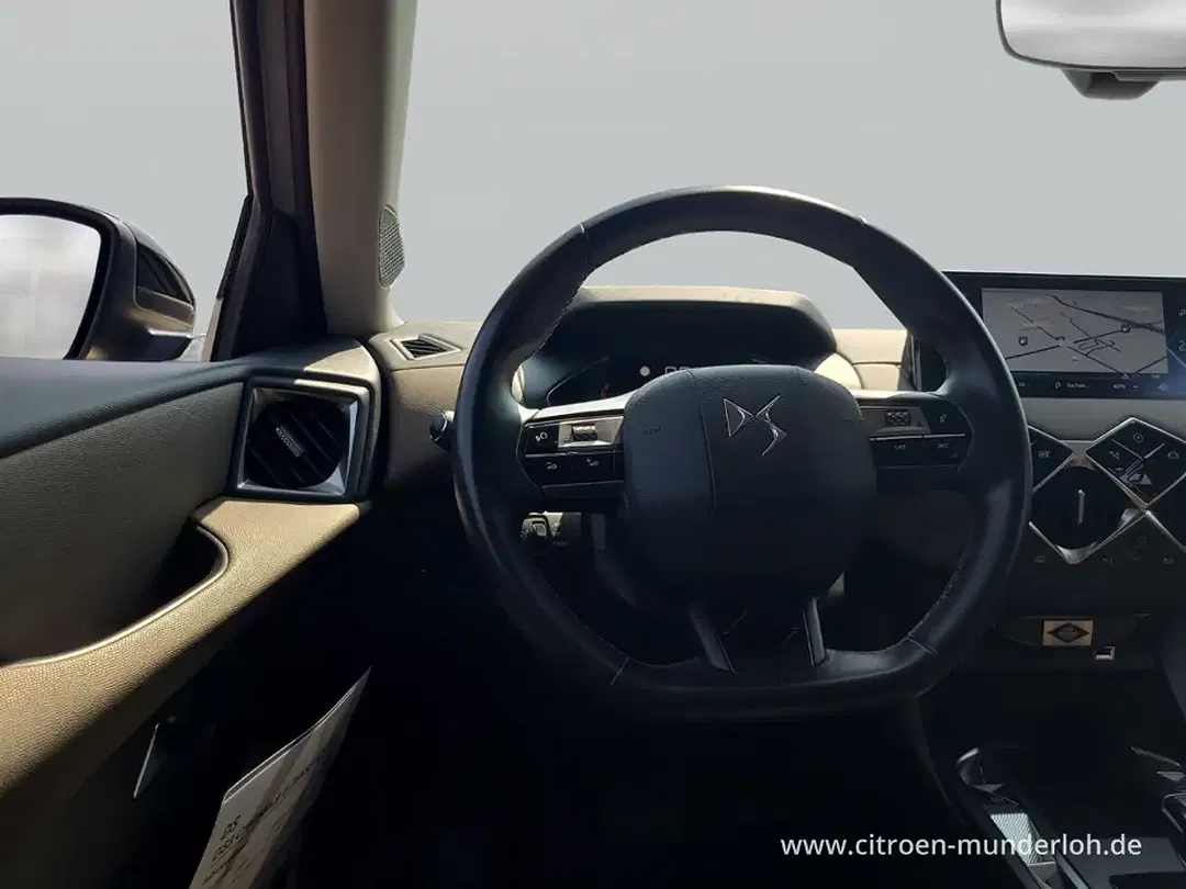 DS Automobiles DS 3 - Thumbnail 9