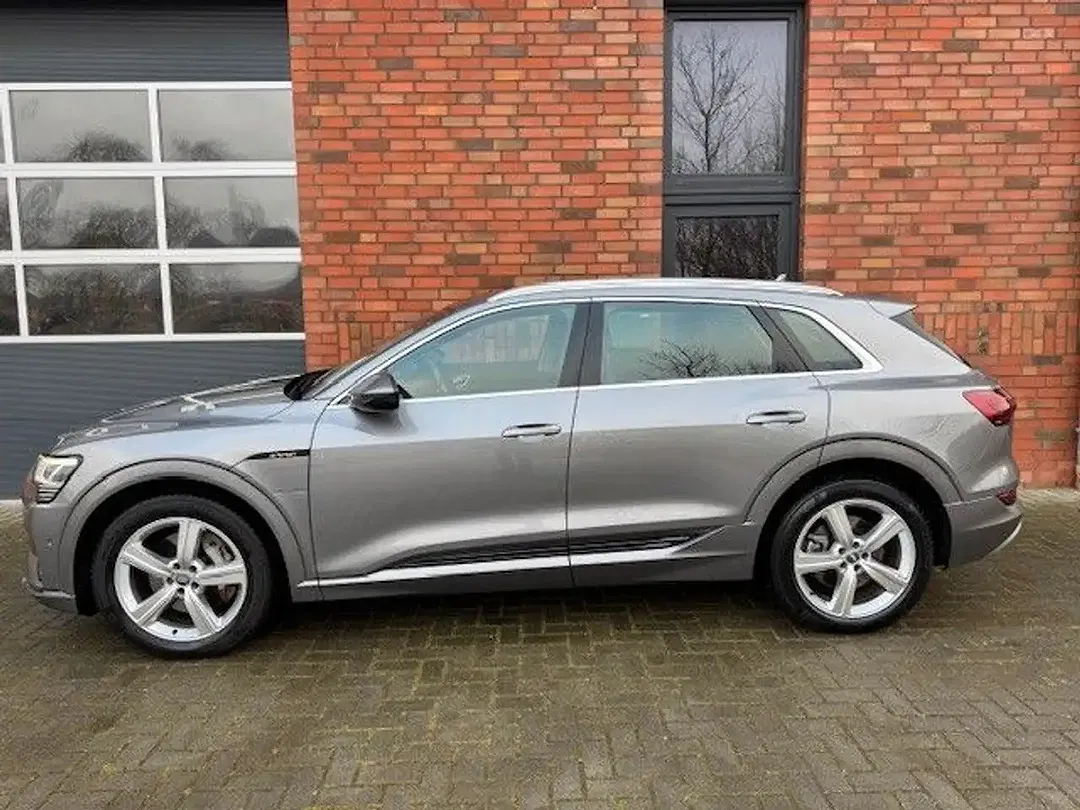 Audi e-tron 55 quattro - Thumbnail 5