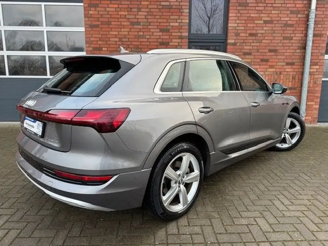 Audi e-tron 55 quattro - Thumbnail 7