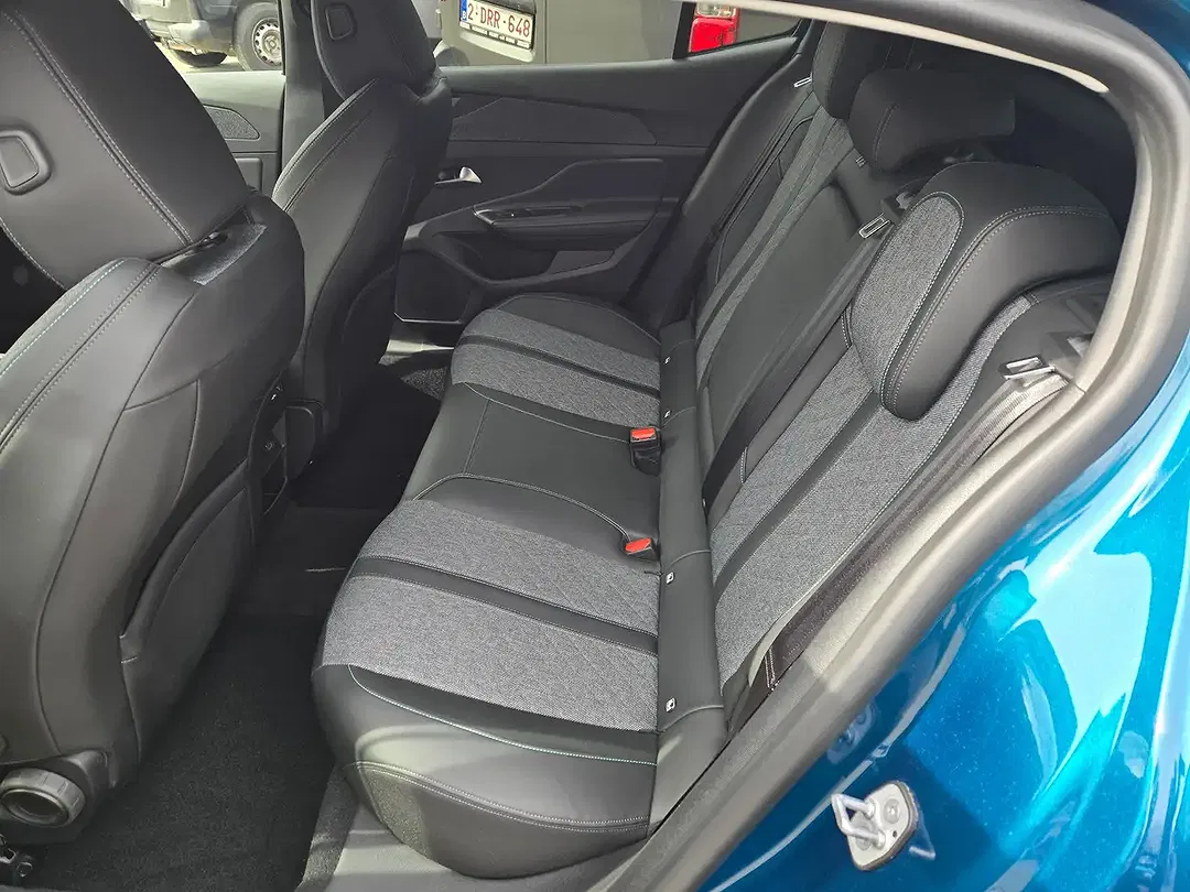 Peugeot 408 PureTech Allure - Thumbnail 12