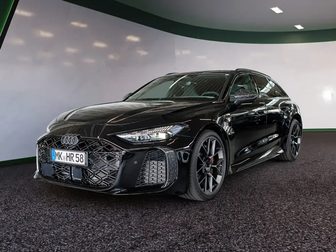 Audi RS5 - foto 1