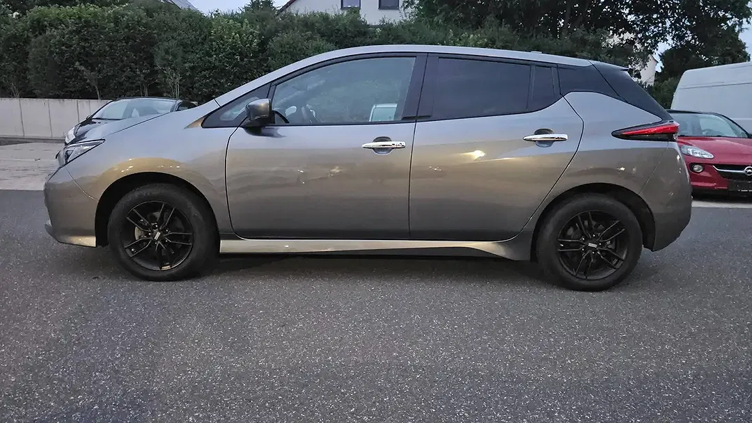 Nissan Leaf N-Connecta - Thumbnail 9