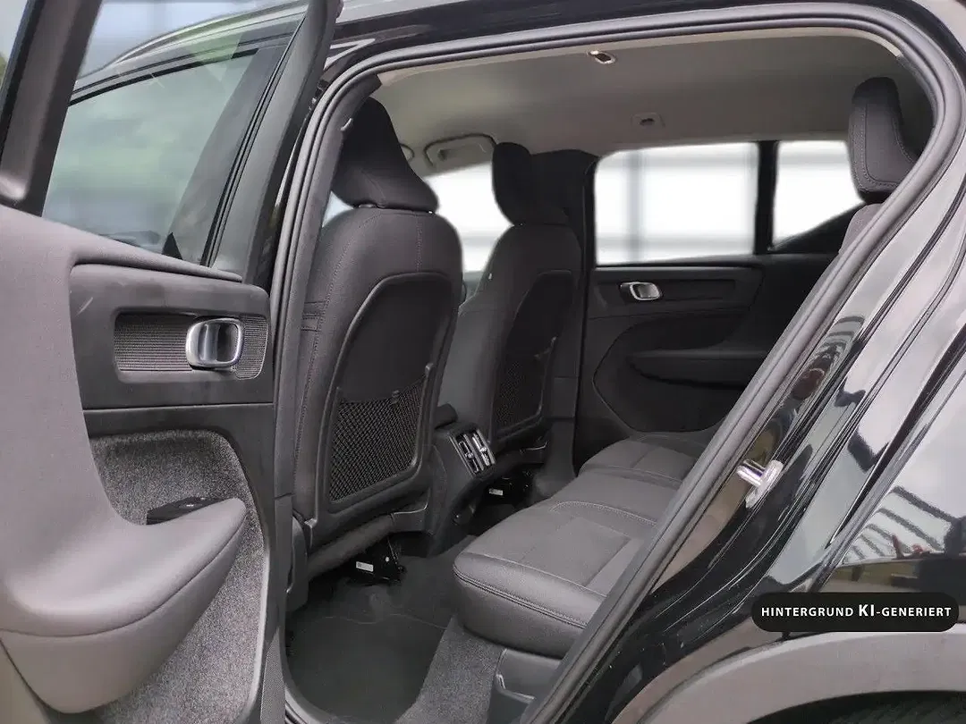 Volvo XC40 T3 AUT Momentum Pro - Thumbnail 13