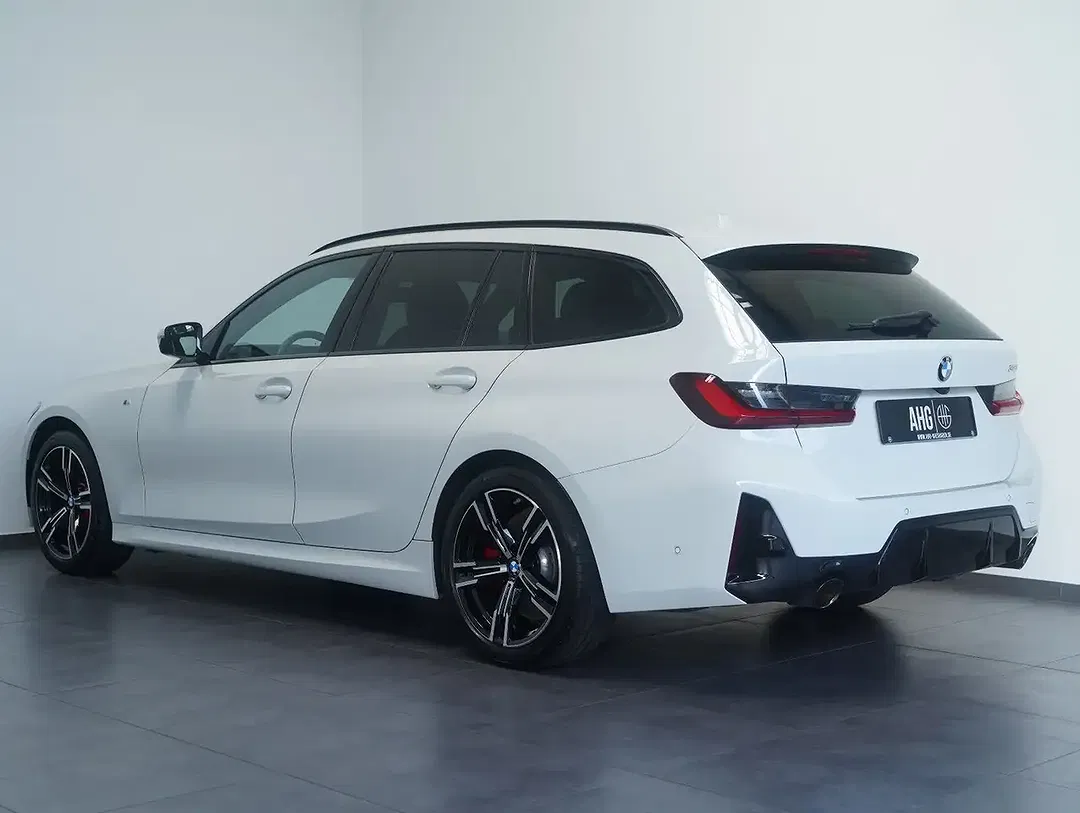 BMW 318 Touring M Sport Pro - Thumbnail 3