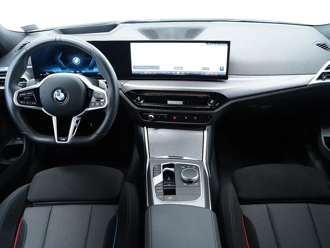 BMW 318 Touring M Sport Pro - Thumbnail 8
