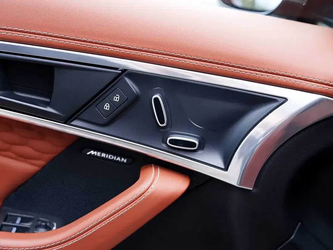 Jaguar F-Type P300 2.0 Coupe R-Dynamic - Thumbnail 13
