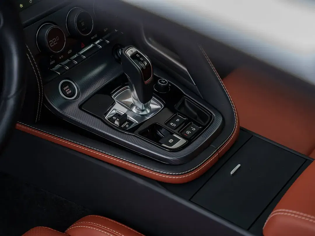 Jaguar F-Type P300 2.0 Coupe R-Dynamic - Thumbnail 16