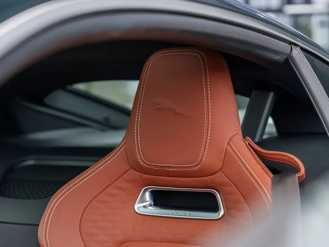 Jaguar F-Type P300 2.0 Coupe R-Dynamic - Thumbnail 18