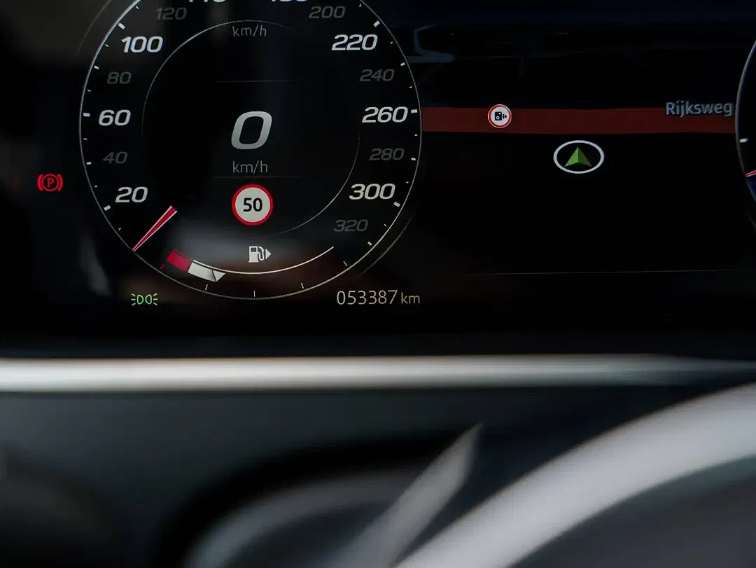 Jaguar F-Type P300 2.0 Coupe R-Dynamic - Thumbnail 19