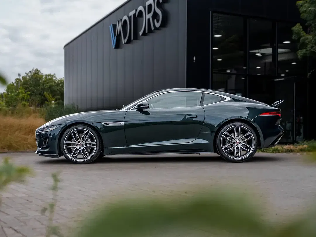 Jaguar F-Type P300 2.0 Coupe R-Dynamic - Thumbnail 3