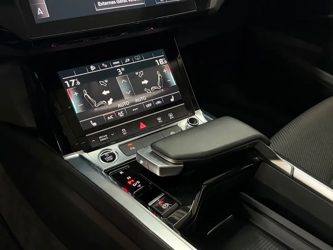 Audi e-tron 50 quattro Sportback advanced exclusive - Thumbnail 12