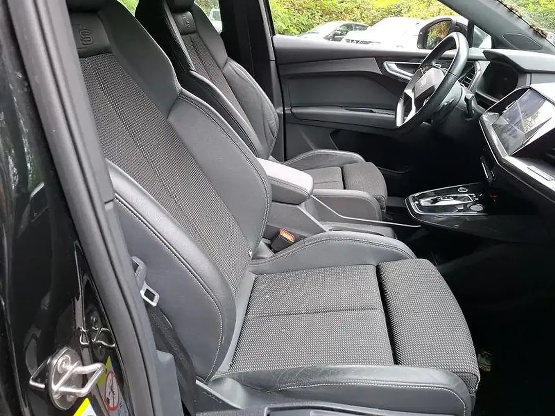 Audi Q4 e-tron 35 55 Sportback S line - Thumbnail 10