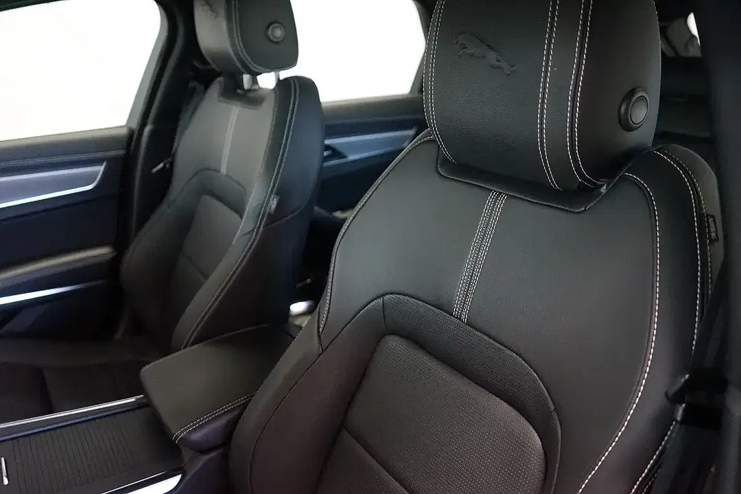 Jaguar XF D200 Sportbrake R-Dynamic - Thumbnail 12