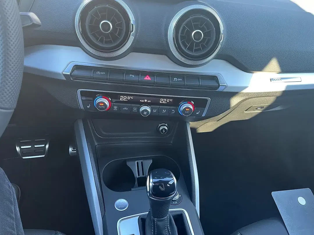 Audi Q2 35 TFSI S tronic S line - Thumbnail 13