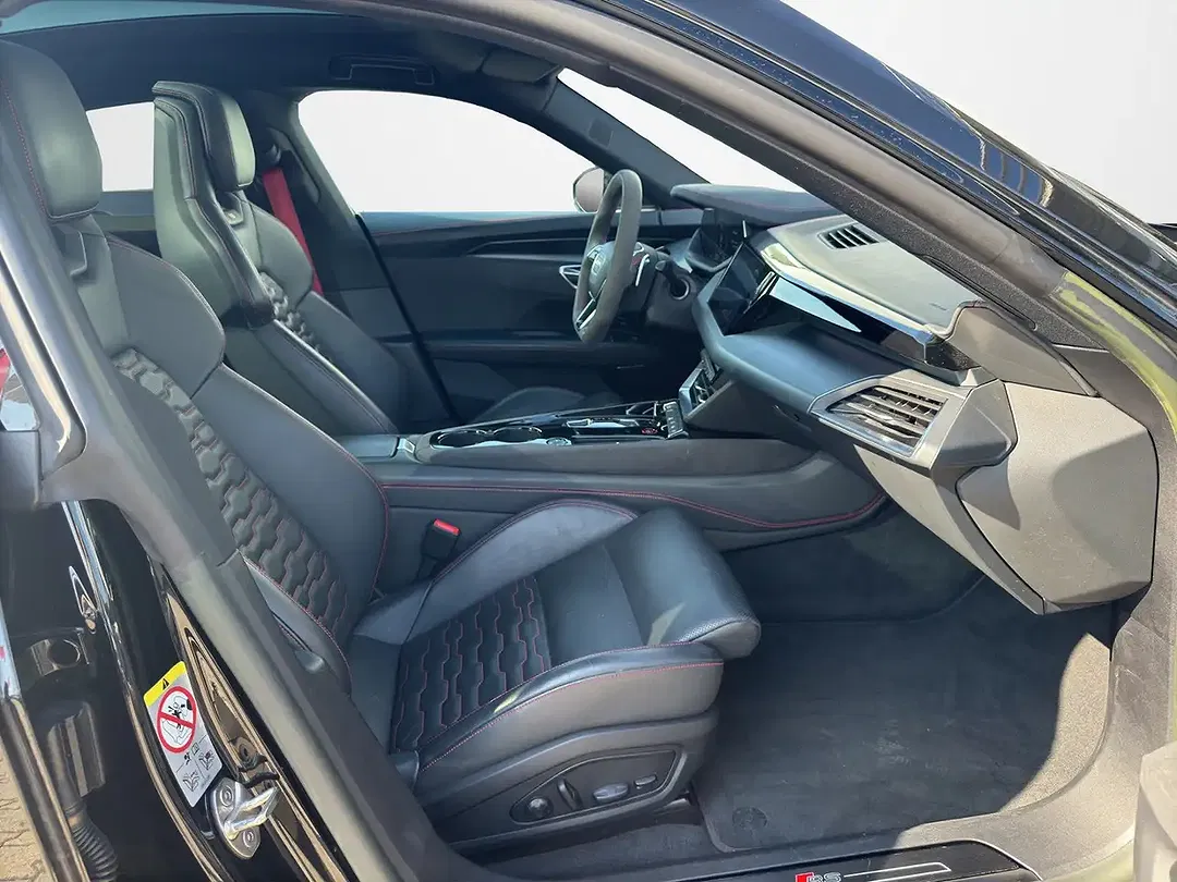 Audi RS e-tron GT quattro Matrix LED - foto 15