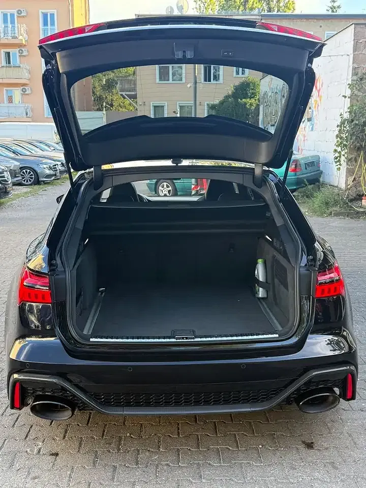 Audi RS6 4.0 TFSI quattro RS Avant - Thumbnail 3
