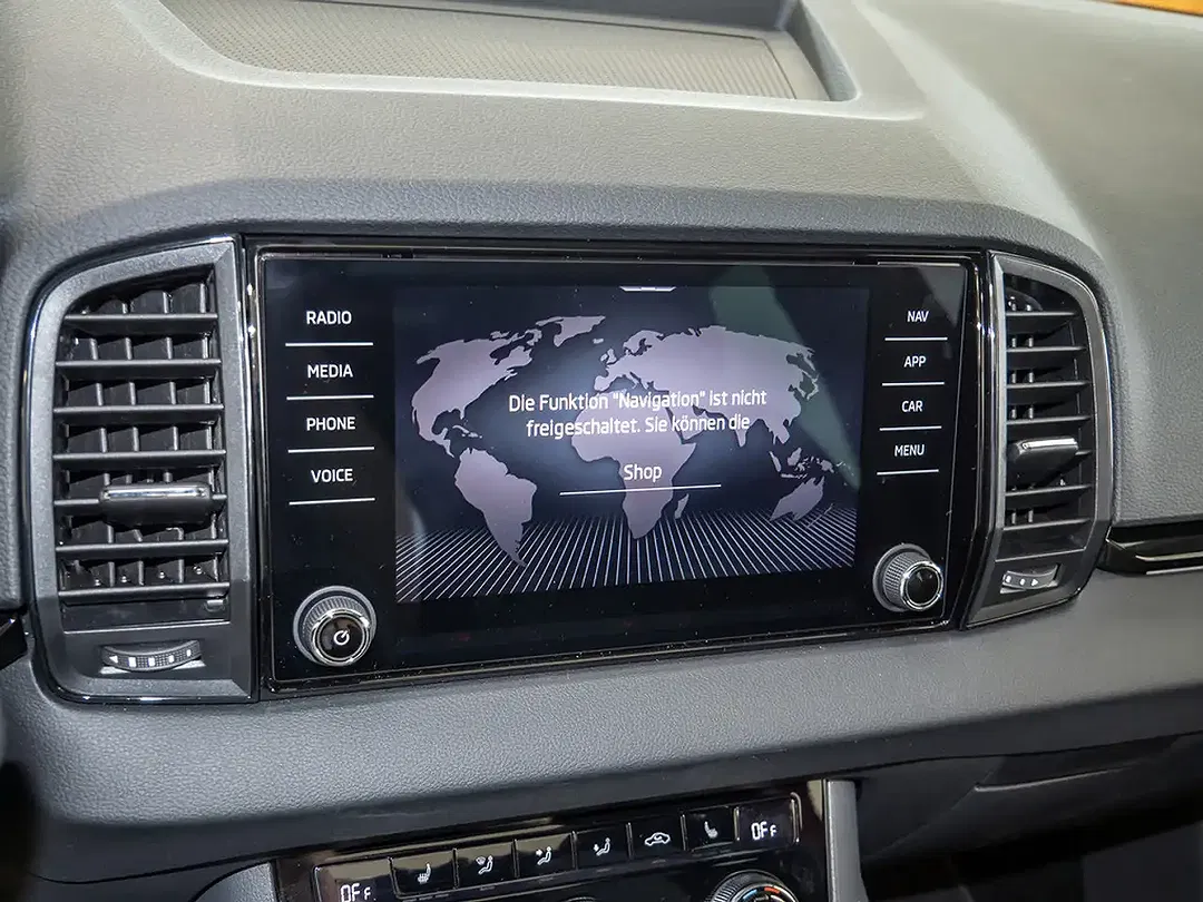 Skoda Karoq 2.0 TSI 4x4 Sportline - Thumbnail 8