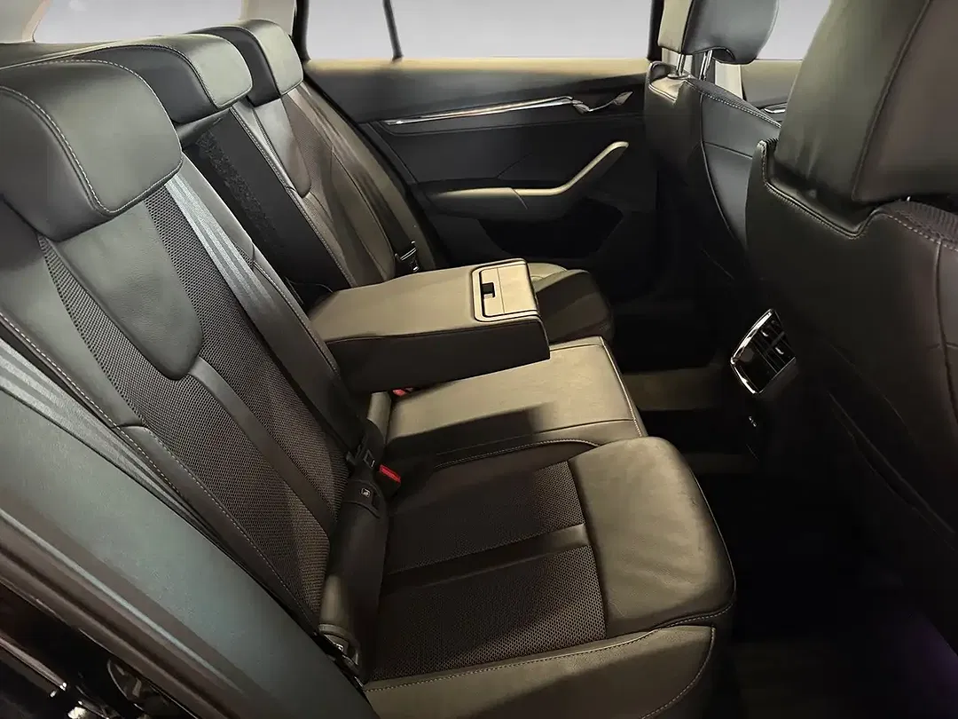Skoda Octavia 2.0 TDI DSG Combi Style - Thumbnail 10