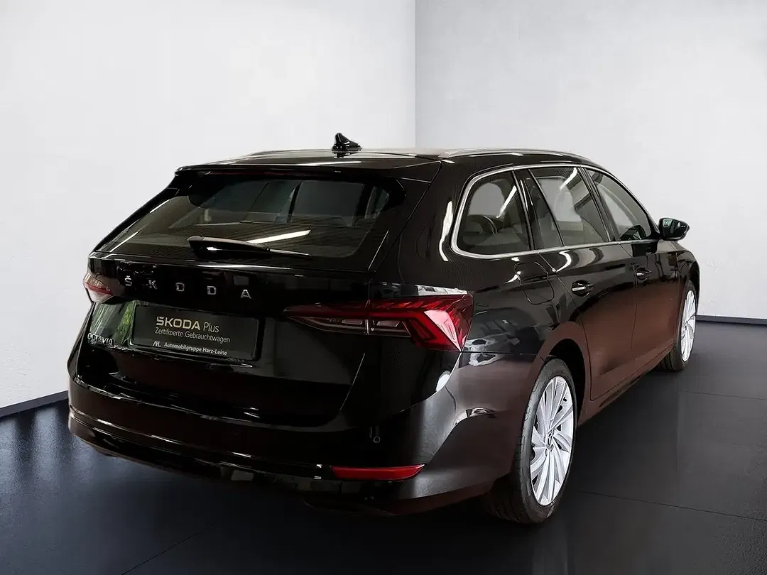 Skoda Octavia 2.0 TDI DSG Combi Style - Thumbnail 5
