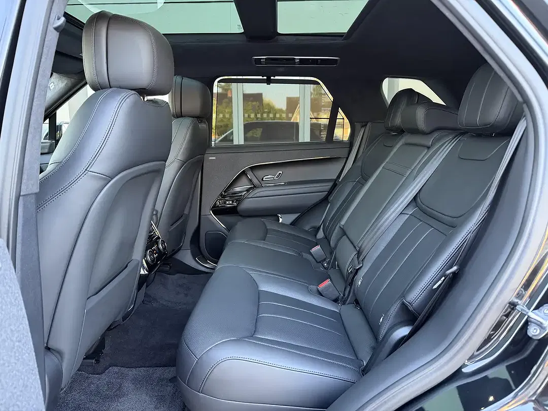 Land Rover Range Rover Sport P550e Autobiography - Thumbnail 10