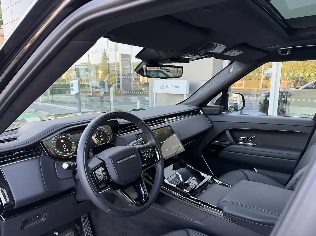 Land Rover Range Rover Sport P550e Autobiography - Thumbnail 6