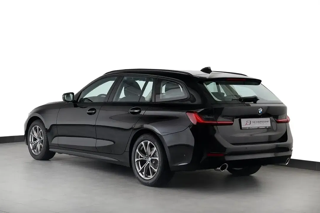 BMW 320 xDrive Touring - Thumbnail 3