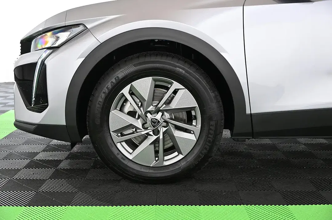 Peugeot 408 180 e-EAT8 PHEV Allure - Thumbnail 10