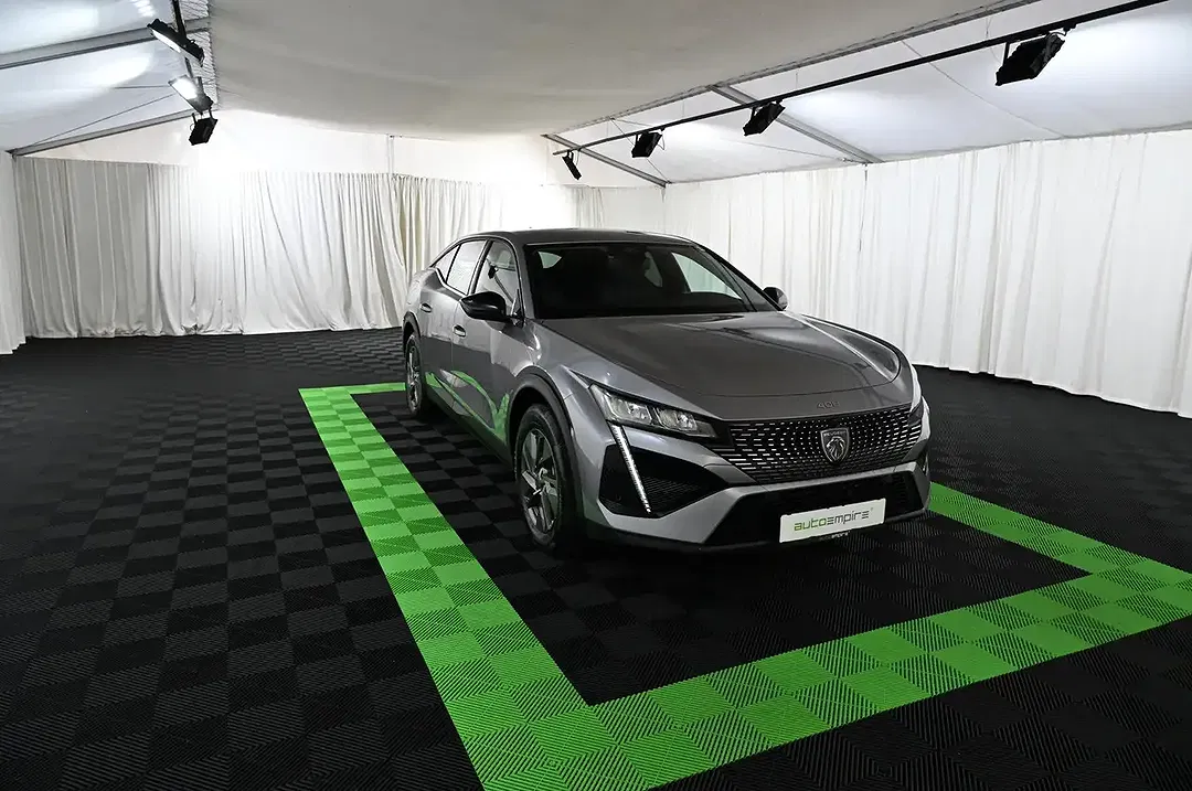 Peugeot 408 180 e-EAT8 PHEV Allure - Thumbnail 4