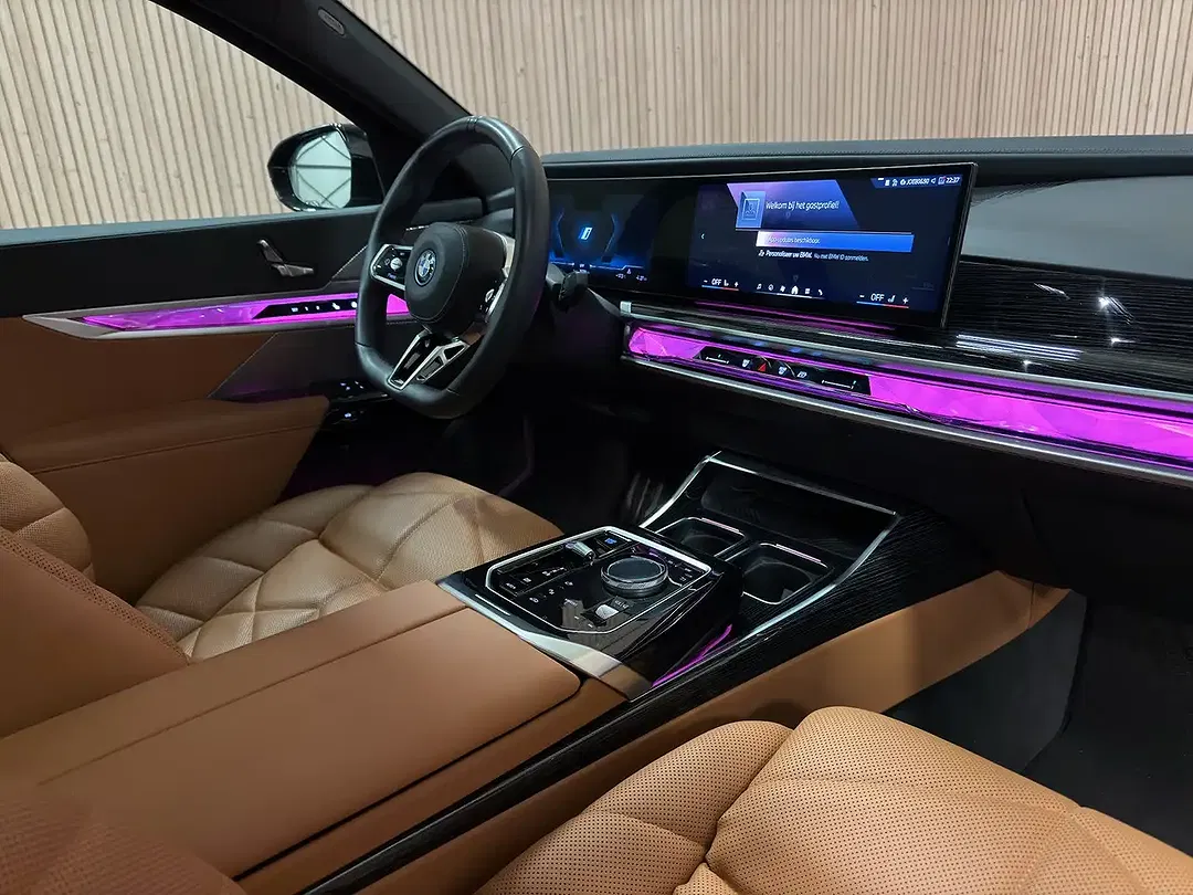 BMW i7 eDrive - Thumbnail 5
