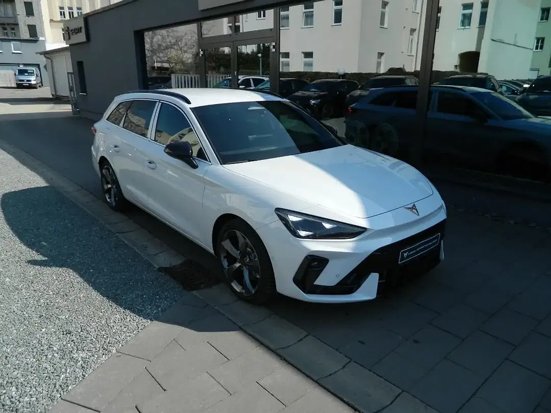 CUPRA Leon 1.5 PHEV DSG - Thumbnail 1