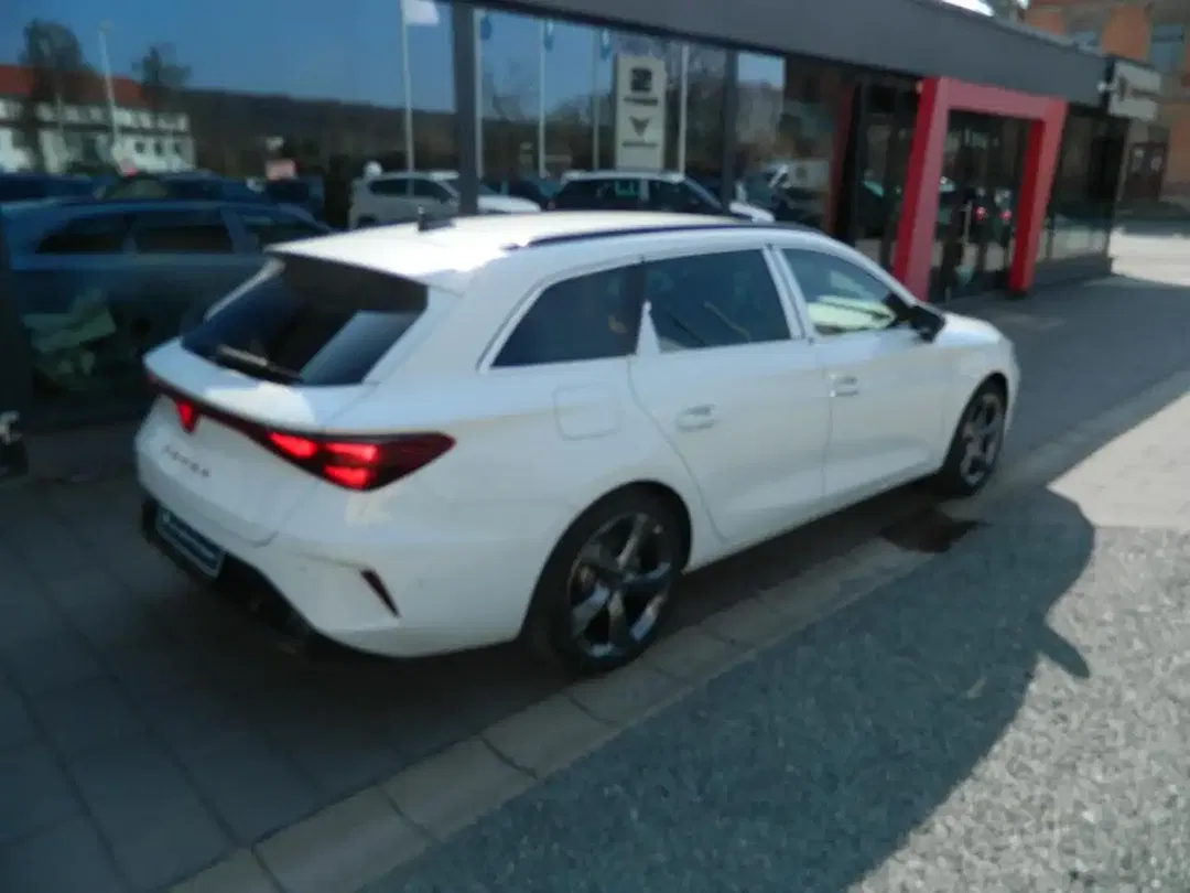 CUPRA Leon 1.5 PHEV DSG - Thumbnail 6