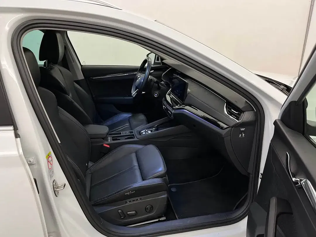 Skoda Octavia 2.0 TDI Combi Style - Thumbnail 8