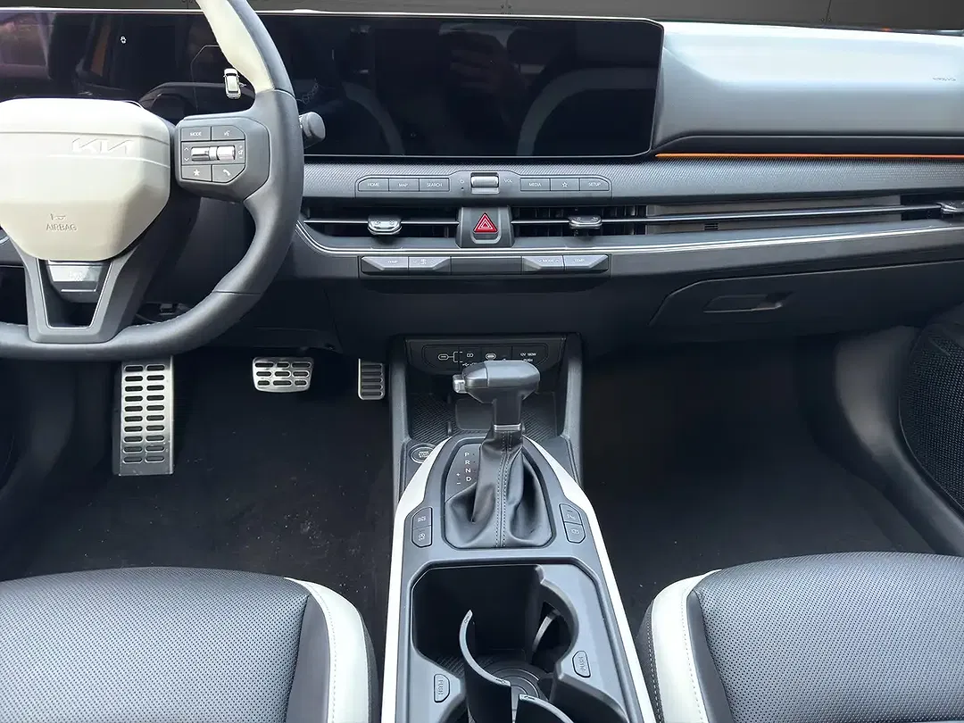 Kia K4 1.6 T-GDI DCT GT-Line - Thumbnail 11