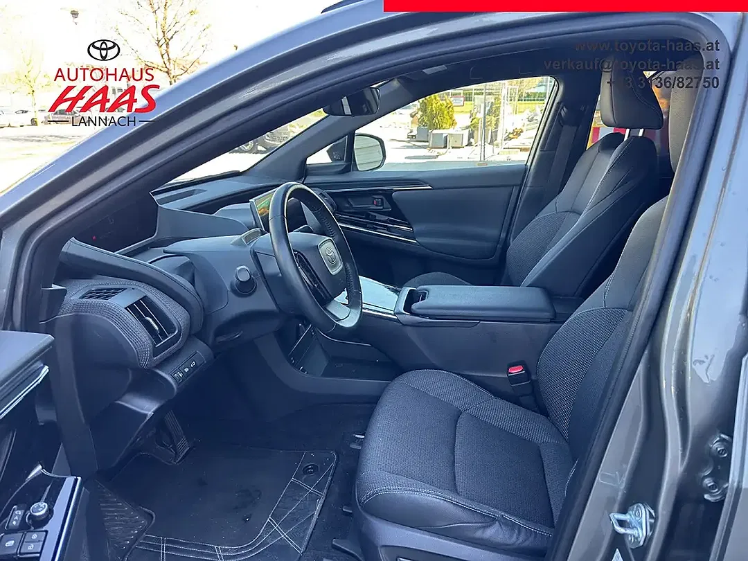 Toyota bZ4X AUT - Thumbnail 9