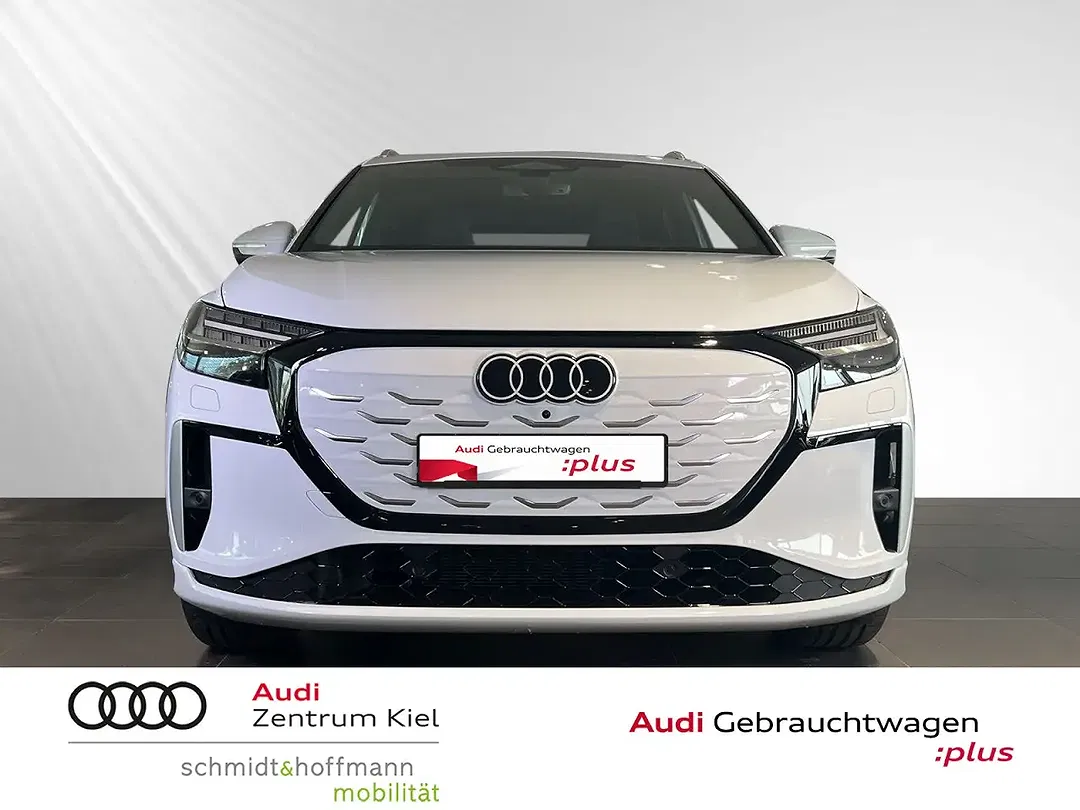 Audi Q4 e-tron performance Pro S line - Thumbnail 2