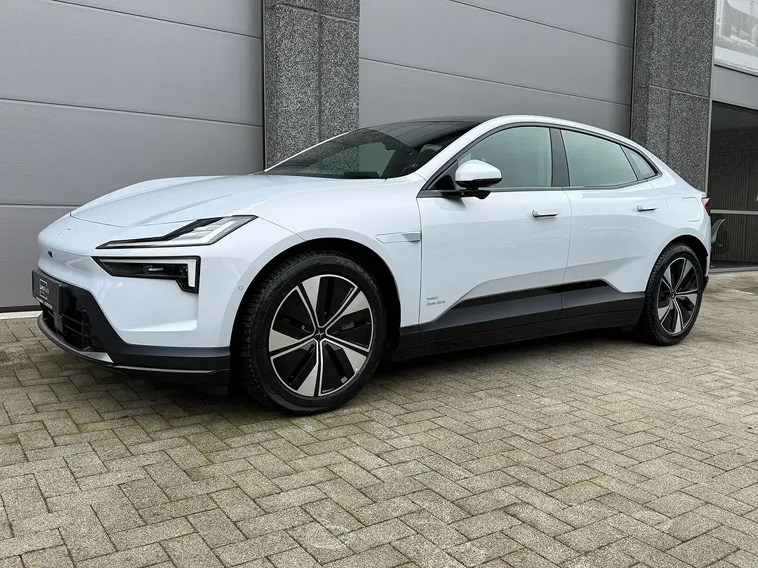 Polestar 4 100 kWh Long Range Single Motor - foto 1