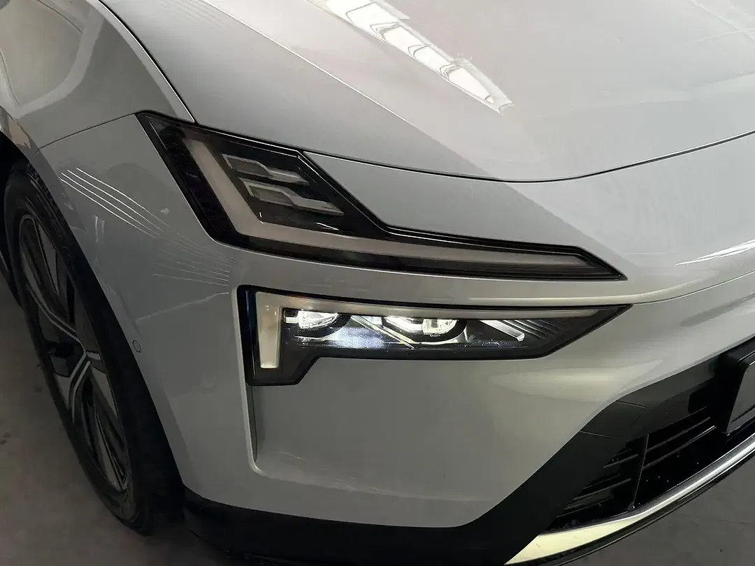 Polestar 4 100 kWh Long Range Single Motor - Thumbnail 15