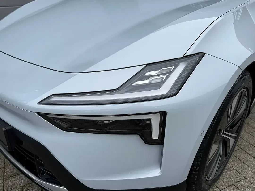 Polestar 4 100 kWh Long Range Single Motor - Thumbnail 30