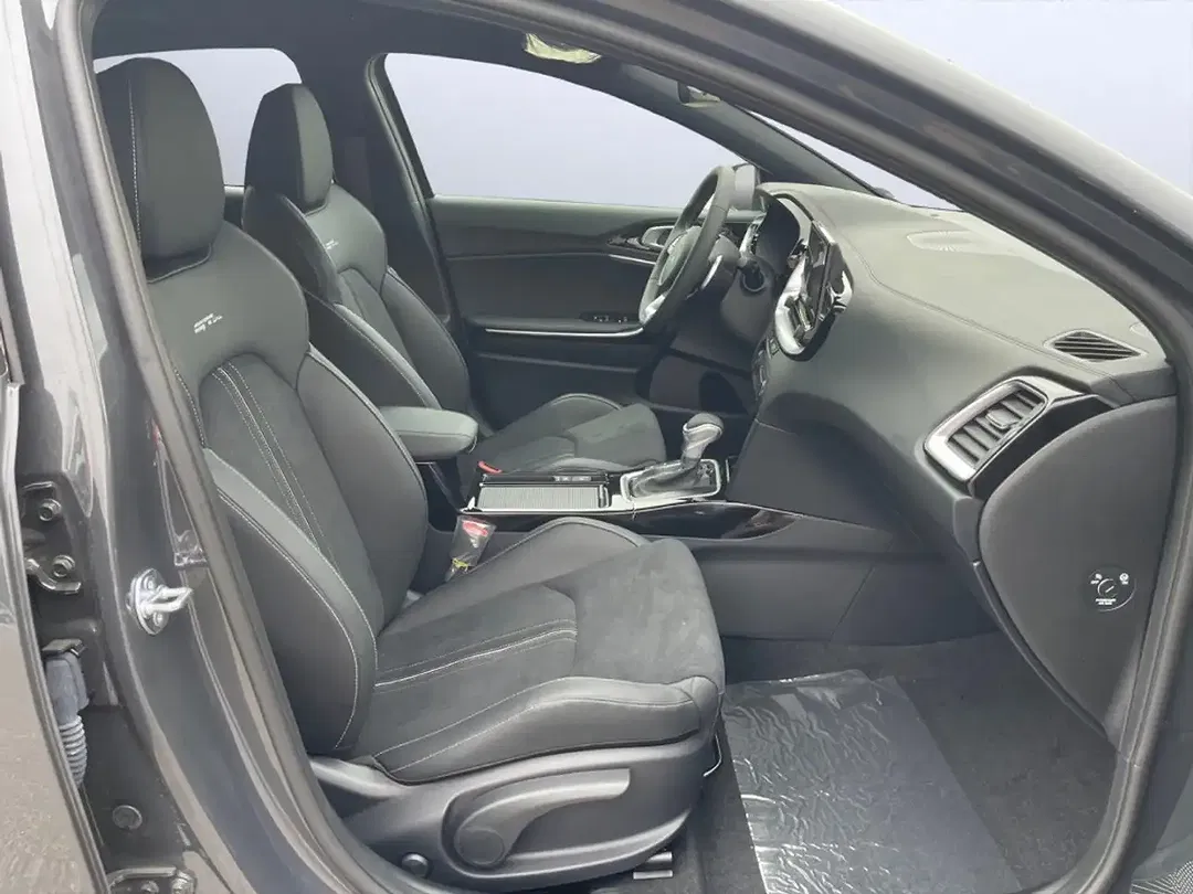 Kia XCeed 1.5 T-GDI DCT GT-Line - Thumbnail 8