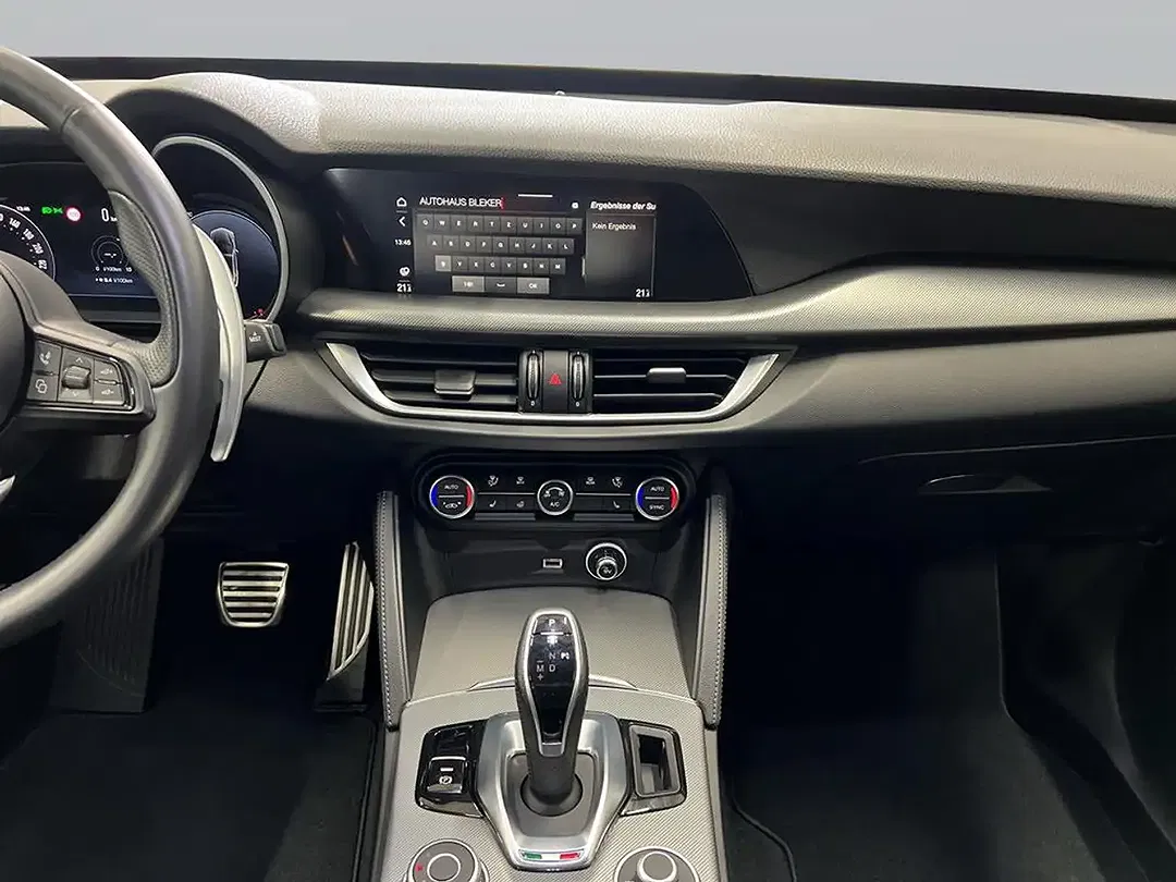 Alfa Romeo Stelvio 2.0 16V Turbo Q4 Veloce - Thumbnail 9
