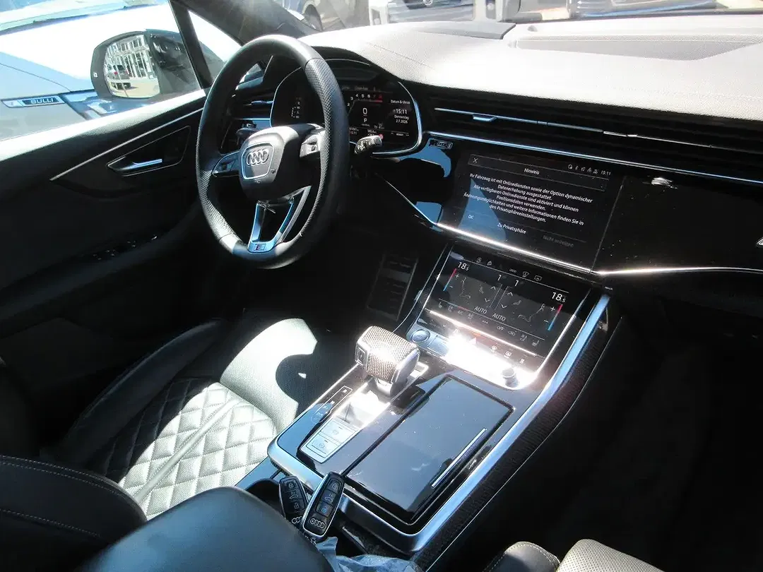 Audi SQ7 4.0 TFSI quattro competition plus - Thumbnail 11